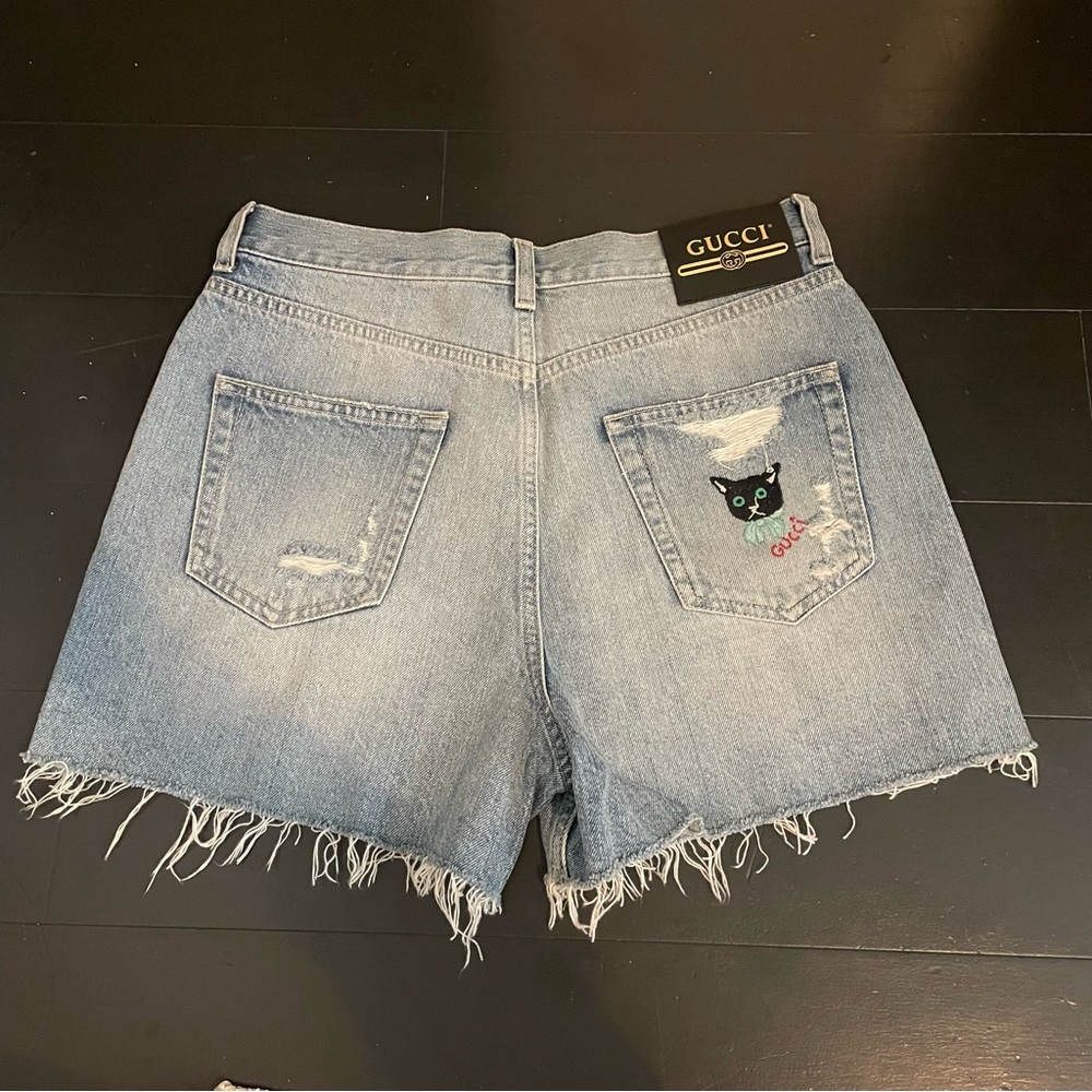 *never worn* Gucci Cat Women's Light Blue Frayed Denim Shorts